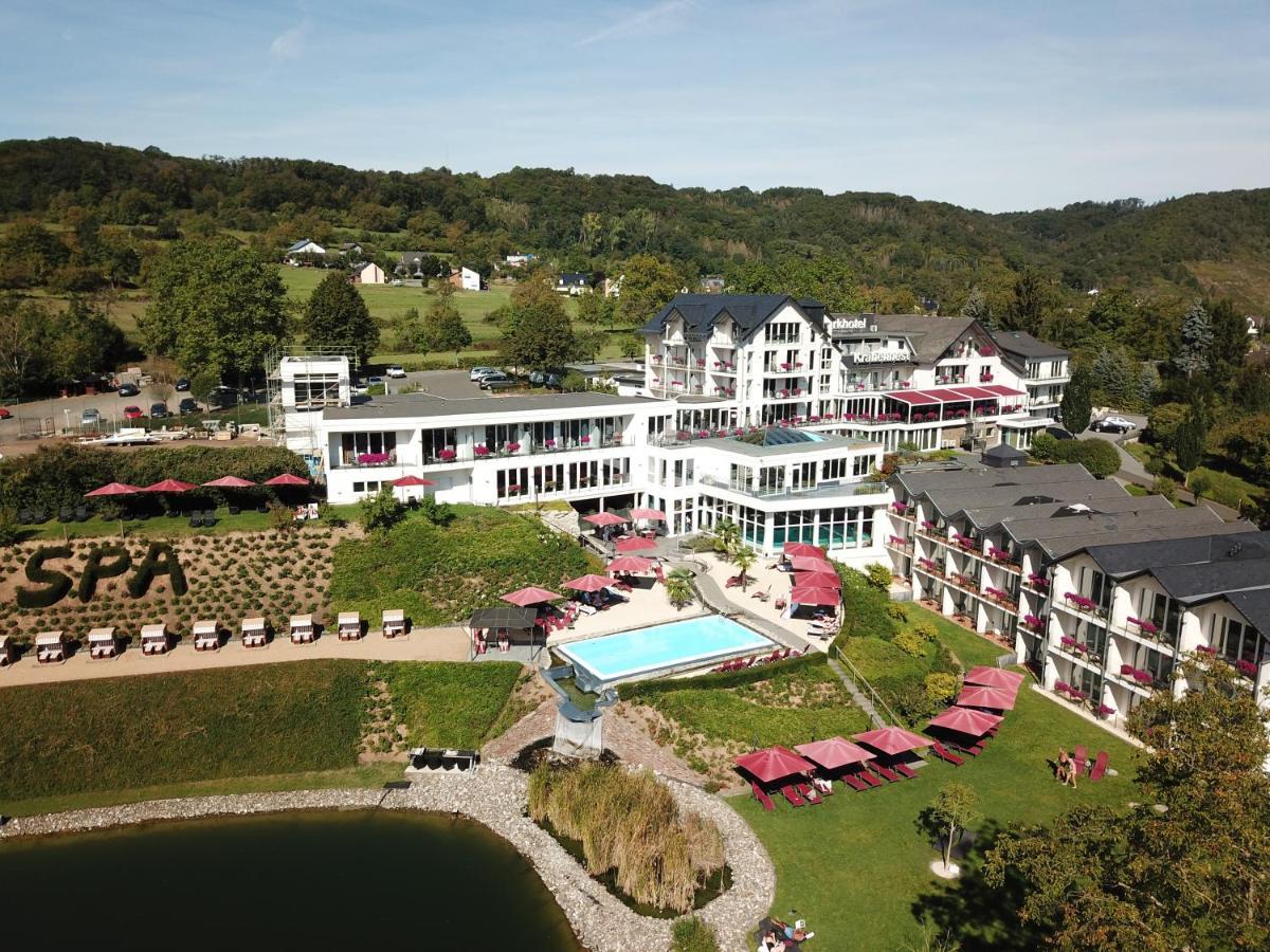 Moselstern Parkhotel Kraehennest Лёф Экстерьер фото